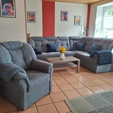 Haus Am Berg بيت للعطل Üdersdorf