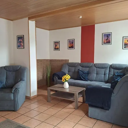 Haus Am Berg بيت للعطل Üdersdorf